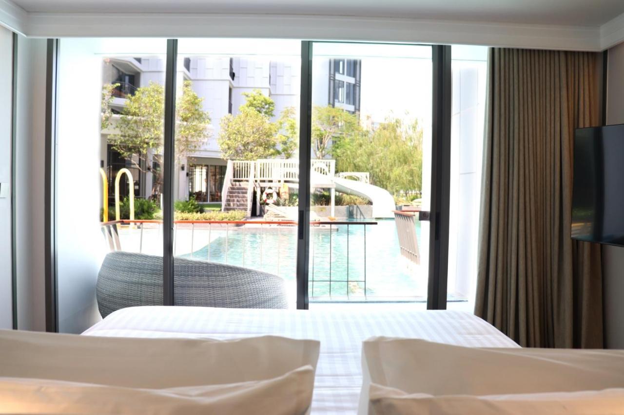 Hotel The Quarter Chaophraya By Uhg Bangkok Esterno foto