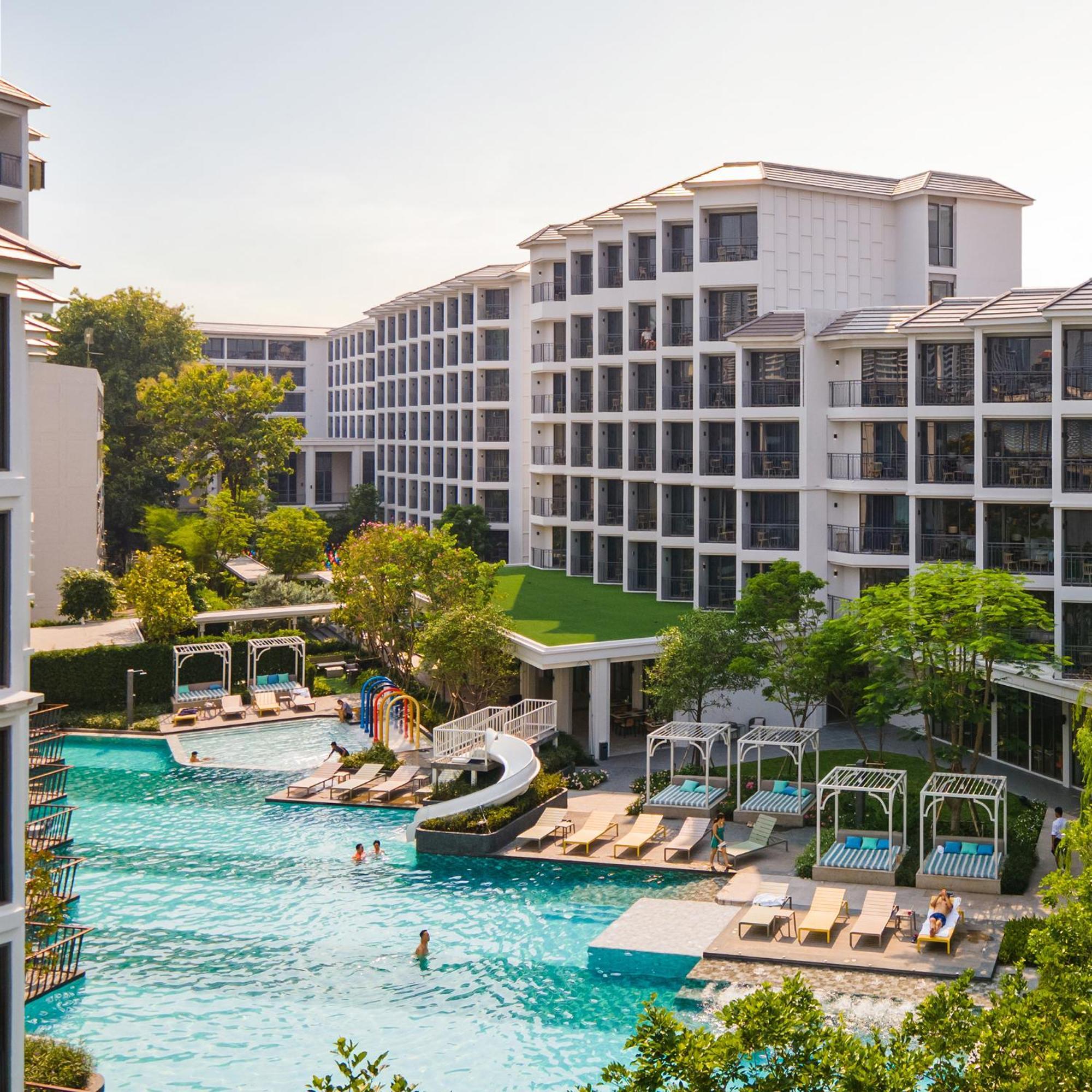 Hotel The Quarter Chaophraya By Uhg Bangkok Esterno foto